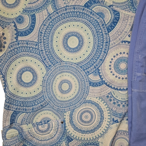 Scrub set - Picture 2 of 4